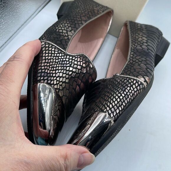 Bellini Cape size 9 faux reptile cap toes. - Picture 4 of 8